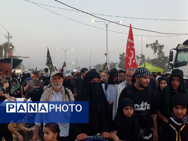 پیاده‌رویی نجف تا کربلا در آستانه اربعین حسینی 