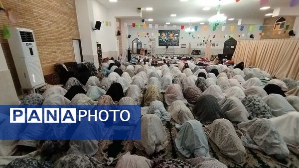 اعتکاف دانش آموزی در مسجد خاتم النبیین بیرجند