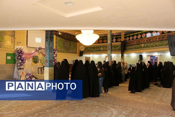 گذر از کودکی به جوانی؛ مدارس فیروزکوه میزبان «جشن بلوغ» دانش‌آموزان شدند