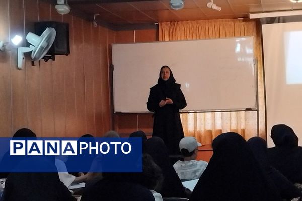 جلسه سرگروه‌های اجتماعات یادگیری