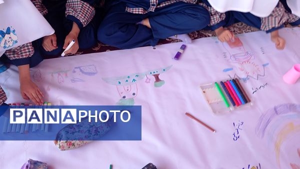 از نمایش تا نقاشی همگانی؛ روزی پر از شادی در دبستان سوم شعبان ناحیه یک یزد
