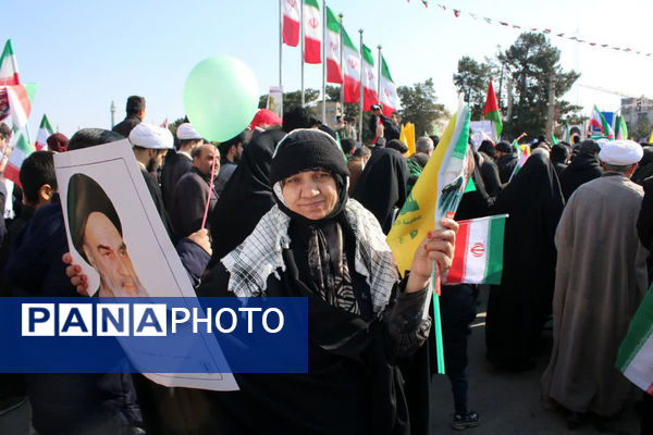 راهپیمایی 22 بهمن در قم -3 