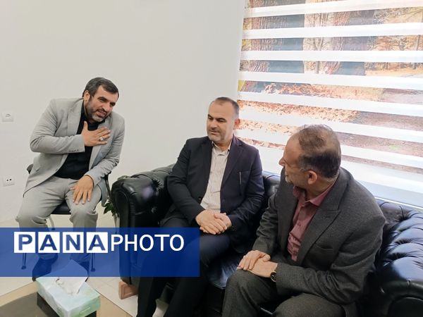 دیدار نوروزی نماینده شهرستان‌های محمودآباد و نور با مدیران ادارات در محمودآباد 