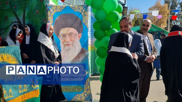 جشن حضور تا ظهور مدرسه شهید تقی پور ورزنه 
