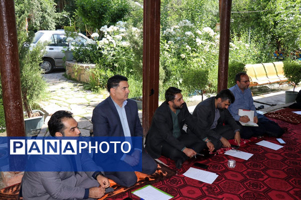 جلسه هماهنگی و برگزاری اردوی (حورا) نواحی 7 گانه مشهد و تبادکان