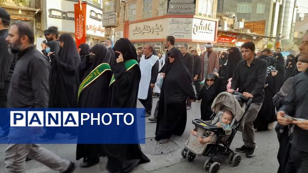 بیعت دوباره مردم قم با رهبری و مرجعیت 