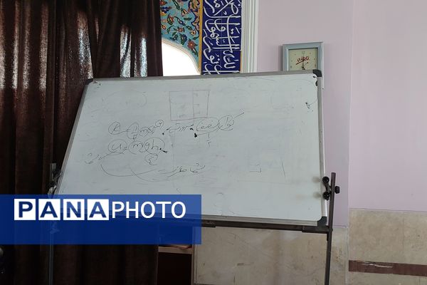 کارگاه خلاقیت در مطالعه و یادگیری در دبیرستان دستغیب ناحیه ۳ شیراز