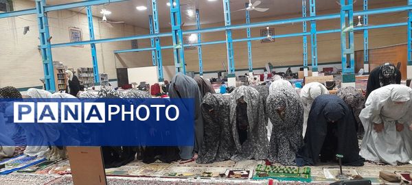 دروازه‌های آسمان بر معتکفین روز اول گشوده شد