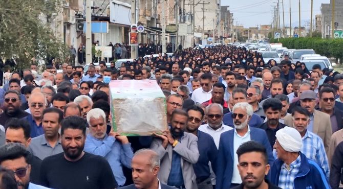 یک بار دیگر قلب معلمان و دانش‌‌آموزان رودانی ایستاد