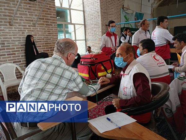 گذری بر حضور ادارات مختلف نیشابور در سومین جمعه آذر ماه 