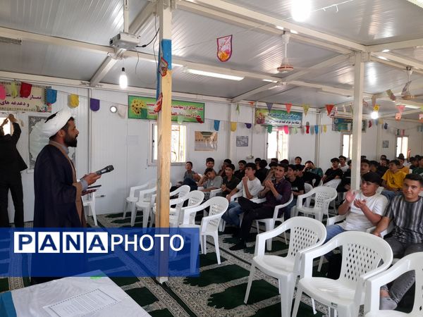برگزاری جشن ولادت امام رضا و دهه کرامت در هنرستان شهید دیواندری سبزوار