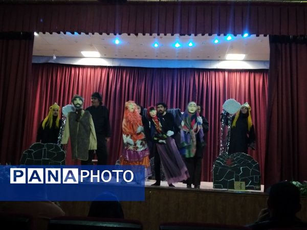 بازبینی هفتمین جشنواره تئاتر معلولین  منطقه  کویر در نیشابور