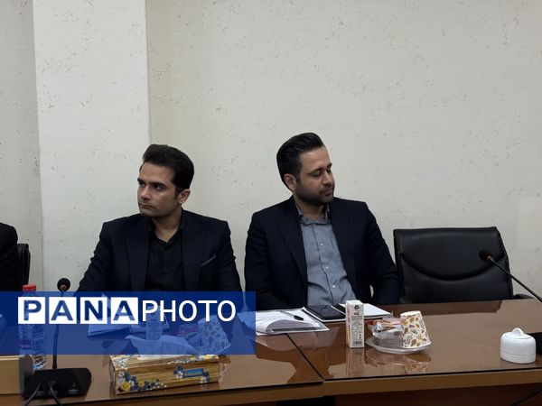 جلسه هماهنگی کمیته فنی مدیریت بحران استان بوشهر برای برگزاری مانور سراسری زلزله در مدارس