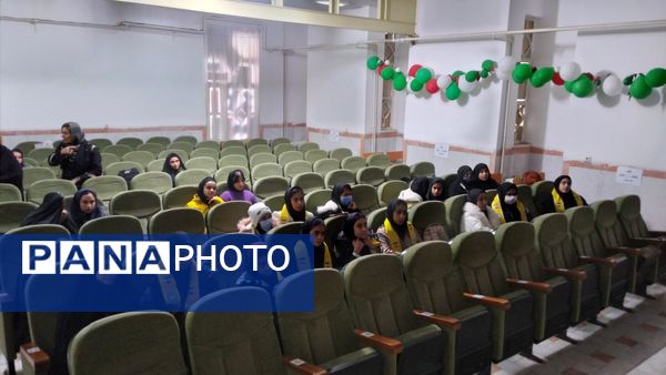 کارگاه آموزشی نوخبرنگاران در نورآباد لرستان؛ گامی برای تربیت نسل تازه رسانه‌ای