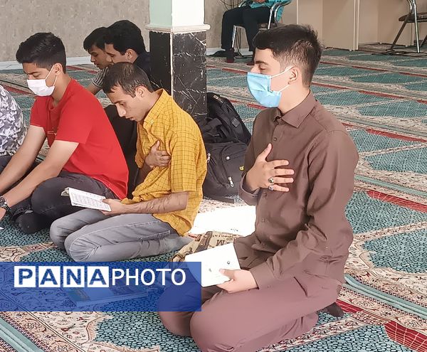 زیارت عاشورا در دهه کرامت در دبیرستان شاهد ابوذر غفاری نیشابور 