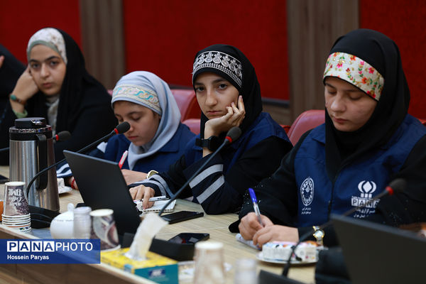نشست صمیمی خبرنگاران پانا شهرستان‌های استان تهران با مدیرعامل خبرگزاری پانا