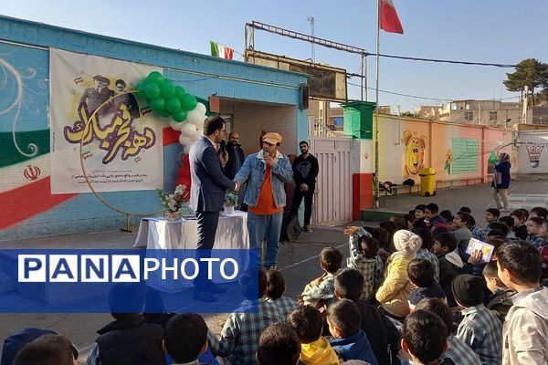 جشن دهه فجر و اعیاد شعبانیه در آموزشگاه شیخ جنید پیشوا