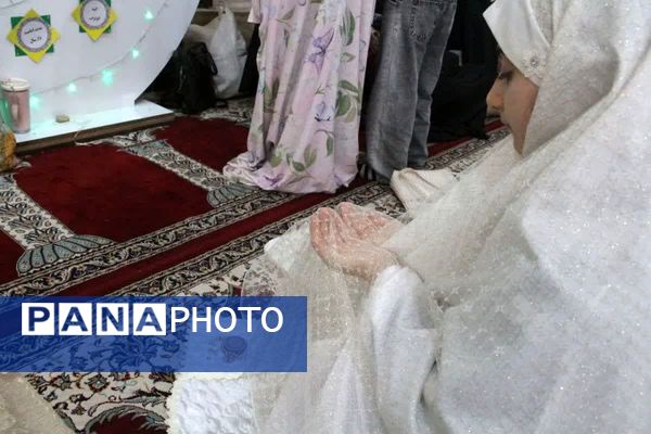 جلوه‌های معنویت و ایثار در اعتکاف مسجد الزهرا(س) قیامدشت