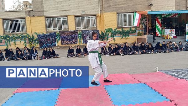 المپیاد ورزشی درون مدرسه ای در دبیرستان صدیقه 1 مشهد