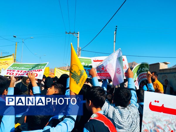  راهپیمایی یوم الله 13 آبان در حاجی‌آباد