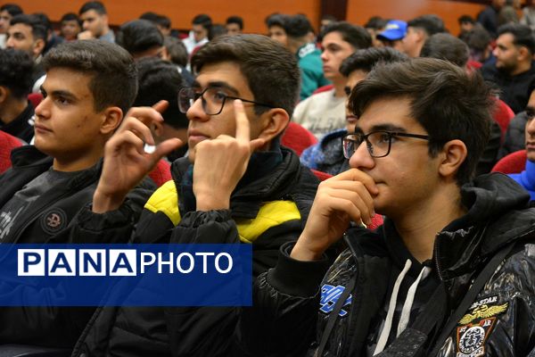 کاروان راهیان نور عازم خطه نور پسران بهارستان‌دو 