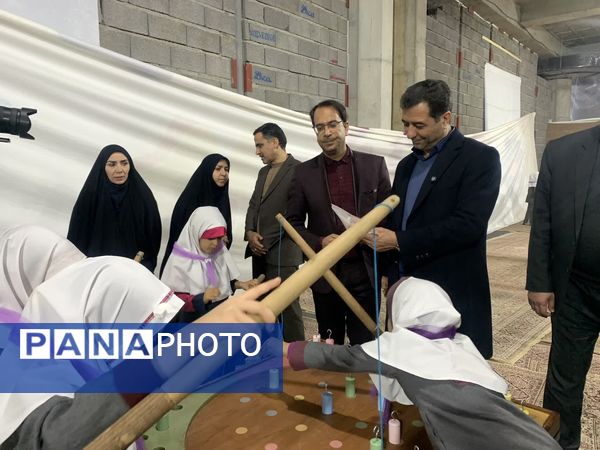 جشن تکلیف دانش آموزان دختر در حرم حضرت زینب (س)