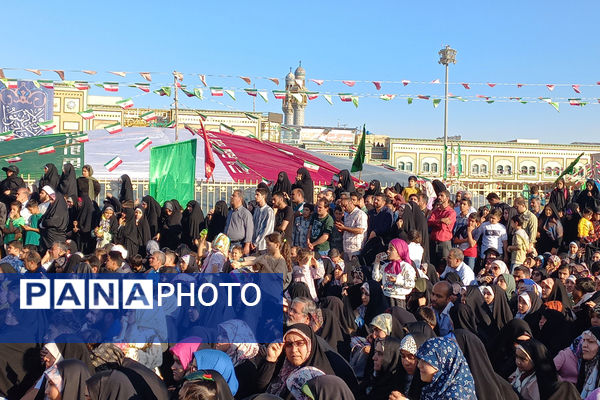 جشن تکلیف دختران و گرامیداشت دهه کرامت در قم