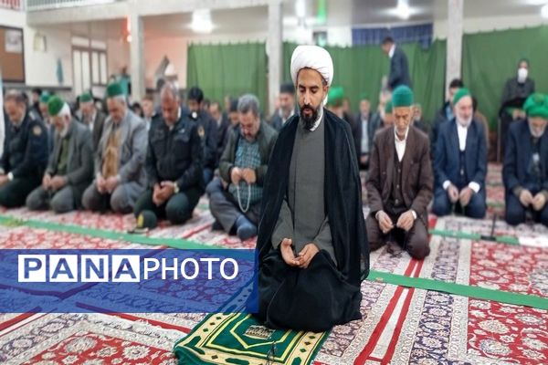 اقامه نماز جمعه در شهر بار نیشابور