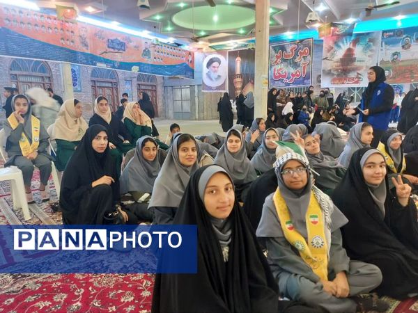 حماسه حضور نوجوانان کردکوی در روز دانش‌آموز