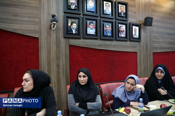 آیین تجلیل از معلمان نمونه استانی شهرستان‌های استان تهران