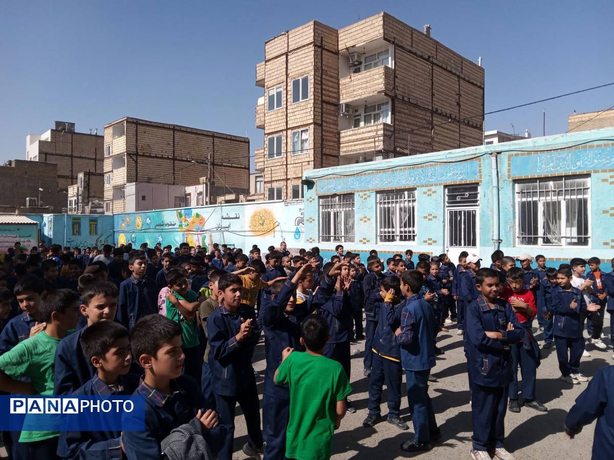 جشن عاطفه ها دردبستان شهید رجایی دوره دوم 