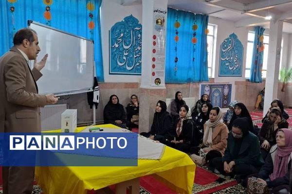 کارگاه تربیت قصه محور ویژه آموزش خانواده و اولیا دبستان هیات امنایی ملاصدرا