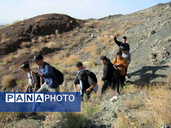 مرحله دوم اردو کوه‌نوردی هنرستان شهید دیواندری سبزوار 