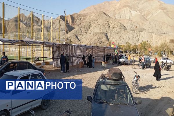 نمایشگاه محصولات بومی محلی و صنایع دستی در شهر بارنیشابور