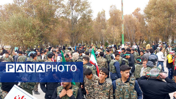 نمایش اقتدار بسیجیان در نورآباد به‌مناسبت هفته بسیج مستضعفین