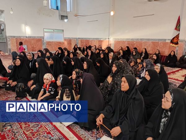  کارگاه مهارت های زندگی ویژه دختران جوان در خلیل آباد