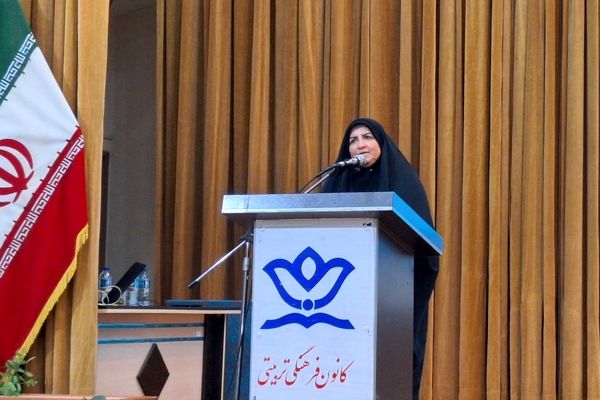 نسل امروز، نسلی عاقل، اندیشمند و صاحب تحلیل است