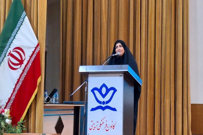 نسل امروز، نسلی عاقل، اندیشمند و صاحب تحلیل است