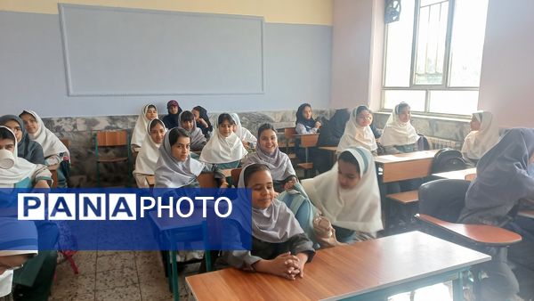 بوی علم و بوی دانش درهوای دبستان لطیفه