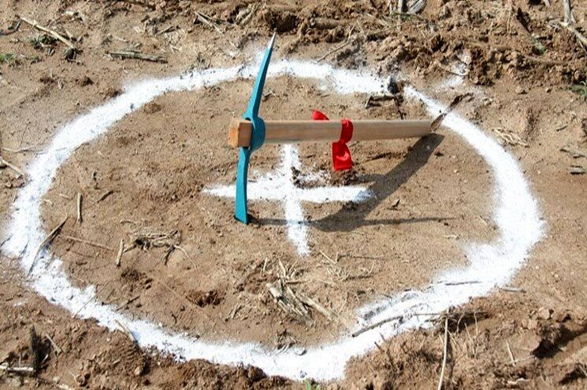 عملیات تخریب و بازسازی مدرسه ۱۲ کلاسه میلاد مهاجرین دزفول آغاز شد