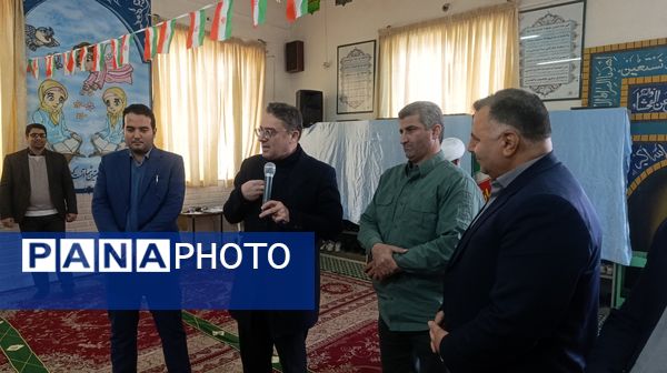 نماز مهمترین اولویت در مسائل تربیتی مدرسه