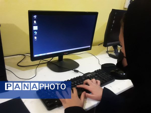 کلاس یادگیری کار با رایانه در کانون لقمان