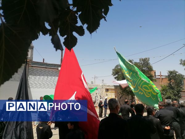 نوای یا حسین(ع) در شهر نسر پیچید