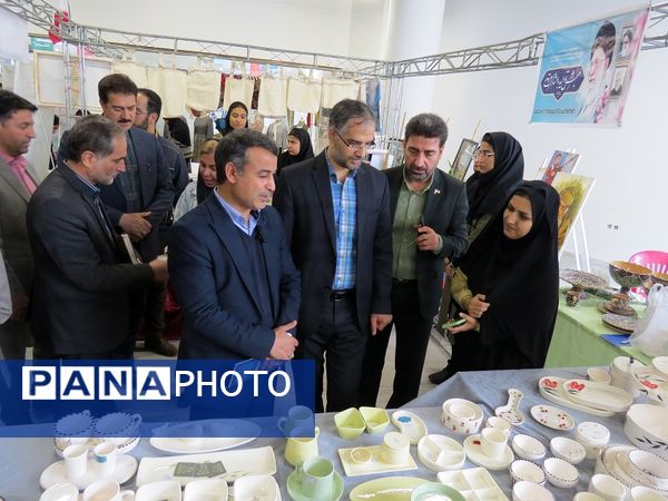 افتتاحیه نمایشگاه استانی به‌مناسبت هفته مشاغل در شهرستان بجنورد 