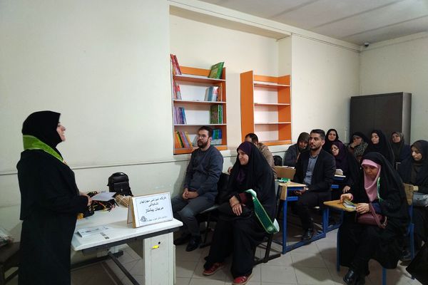 تشکیل کارگاه آموزش  تشکیلاتی، مهارتی و معرفتی  پیشتازان ، ویژه مربیان و دانش آموزان  پیشتاز 