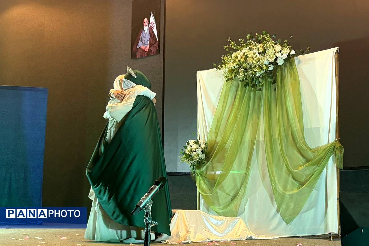 فریاد بی صدای شهادت حضرت زهرا(س) از سالن همایش اداره آموزش و پرورش شهرستان اسلامشهر به گوش رسید