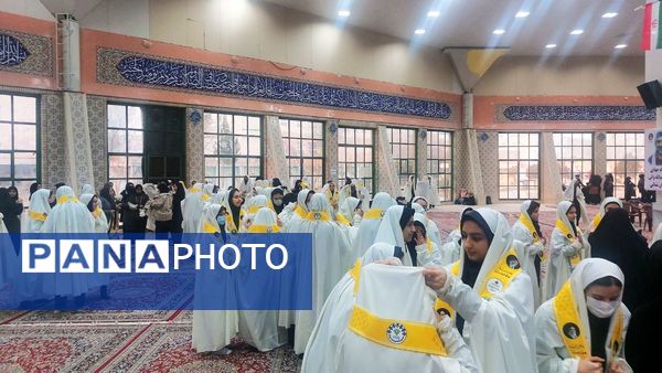 پیش اجرای گروه ۱۰۰۰ نفره پیشتازان قبل از اجلاسیه سراسری نماز