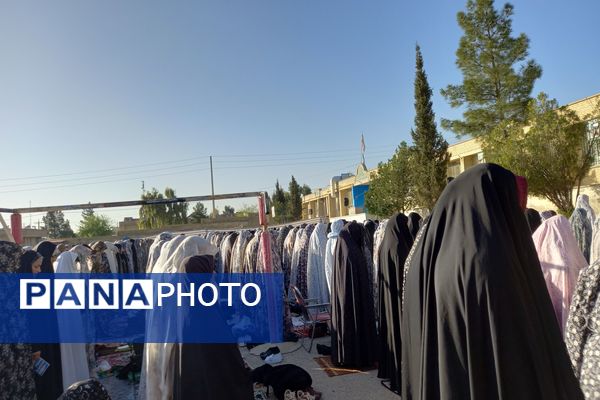 نماز عید فطر ۱۴۰۴ در روستای ظفرآباد شیراز اقامه شد