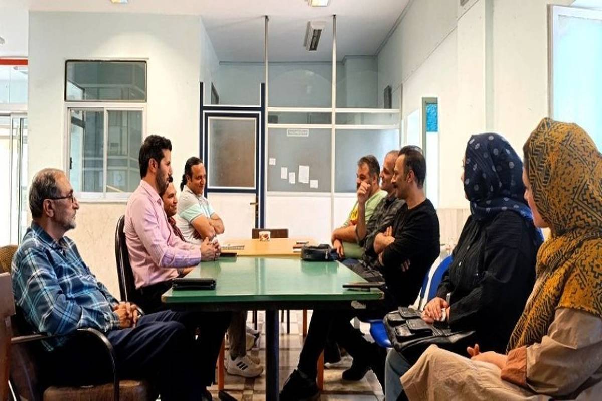 اولین نشست انجمن ادبی «کهور» در شهرستان اسدآباد برگزار شد