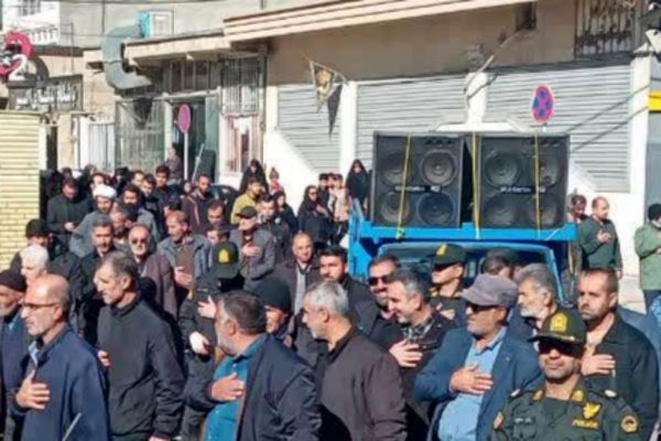 مراسم پیاده روی از مسجد موسی بن جعفر تا امام زاده اسماعیل درشهرستان فیروزکوه